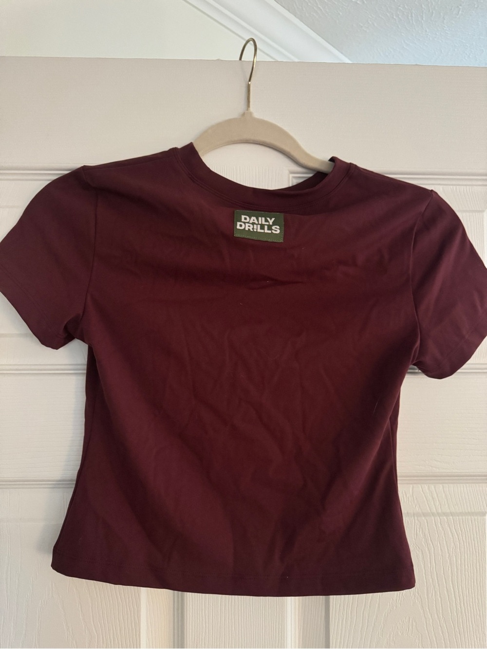Daily Drills Short Sleeve Crop Top - Maroon - Picture 2 of 3